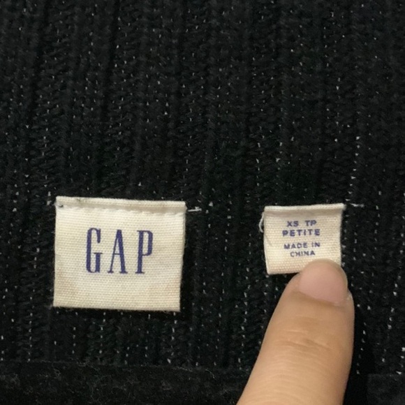 Gap black knit sweater dress - Picture 2 of 3